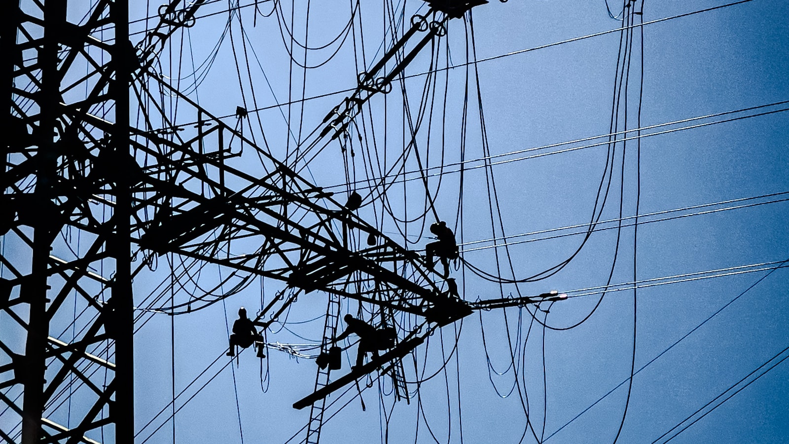 Overhead Service Work — typical scenarios, Sedgman Electrics Sydney