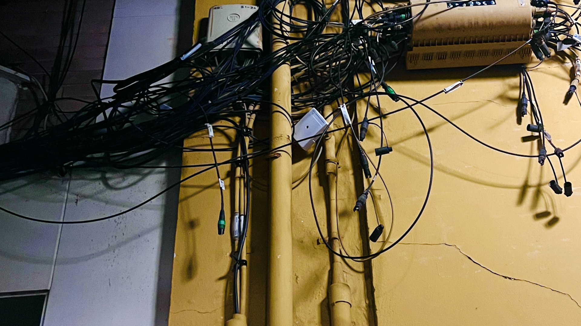 Sub-Mains Installation — Sedgman Electrics
